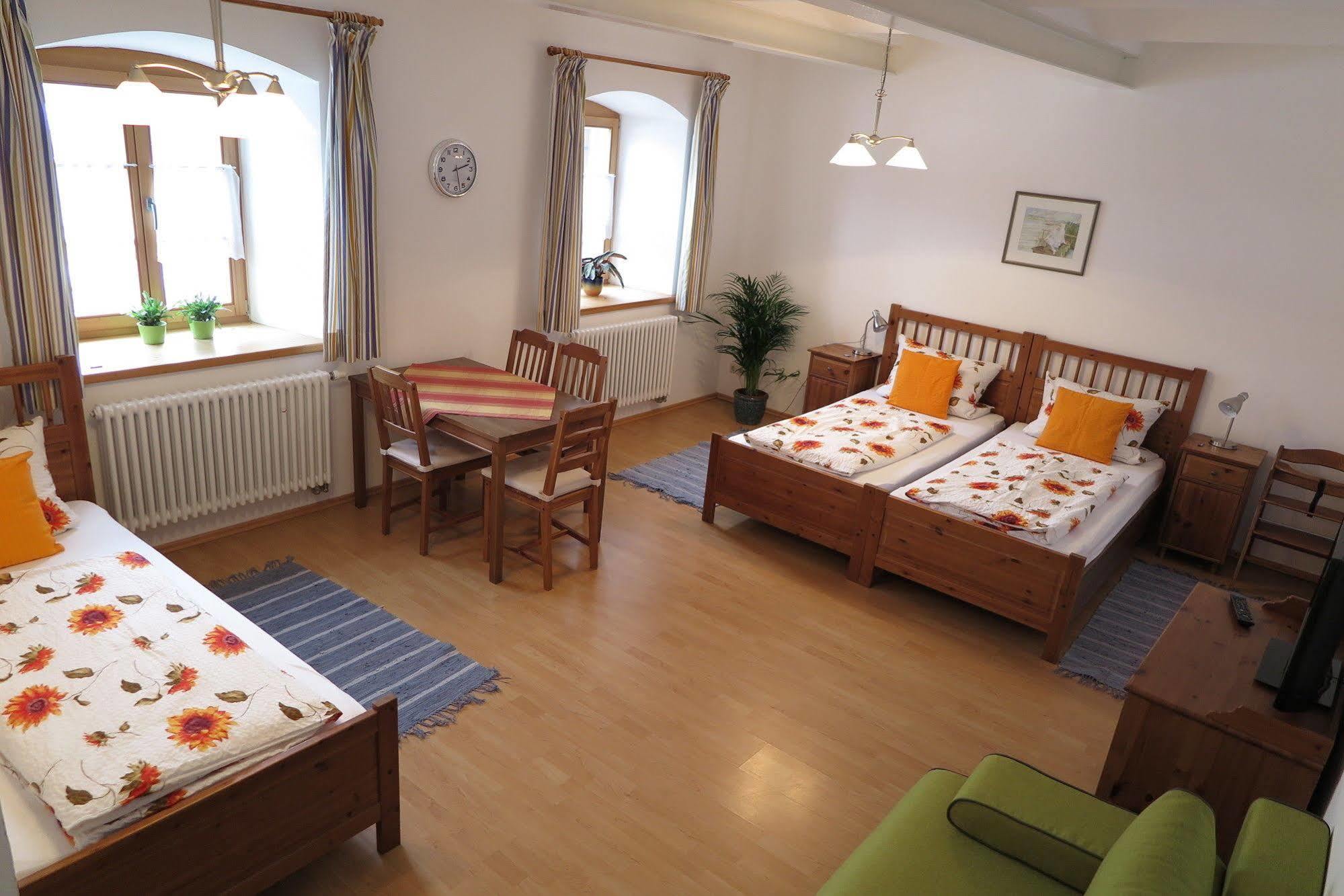 Pension Bernhardhof Otterfing Ngoại thất bức ảnh