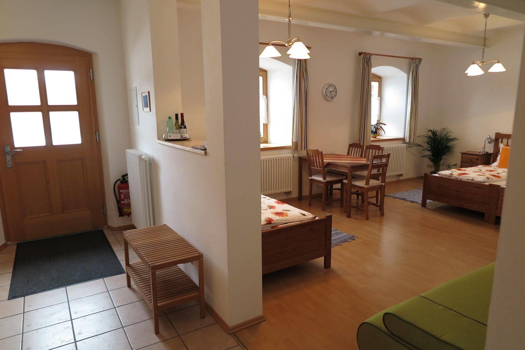 Pension Bernhardhof Otterfing Ngoại thất bức ảnh