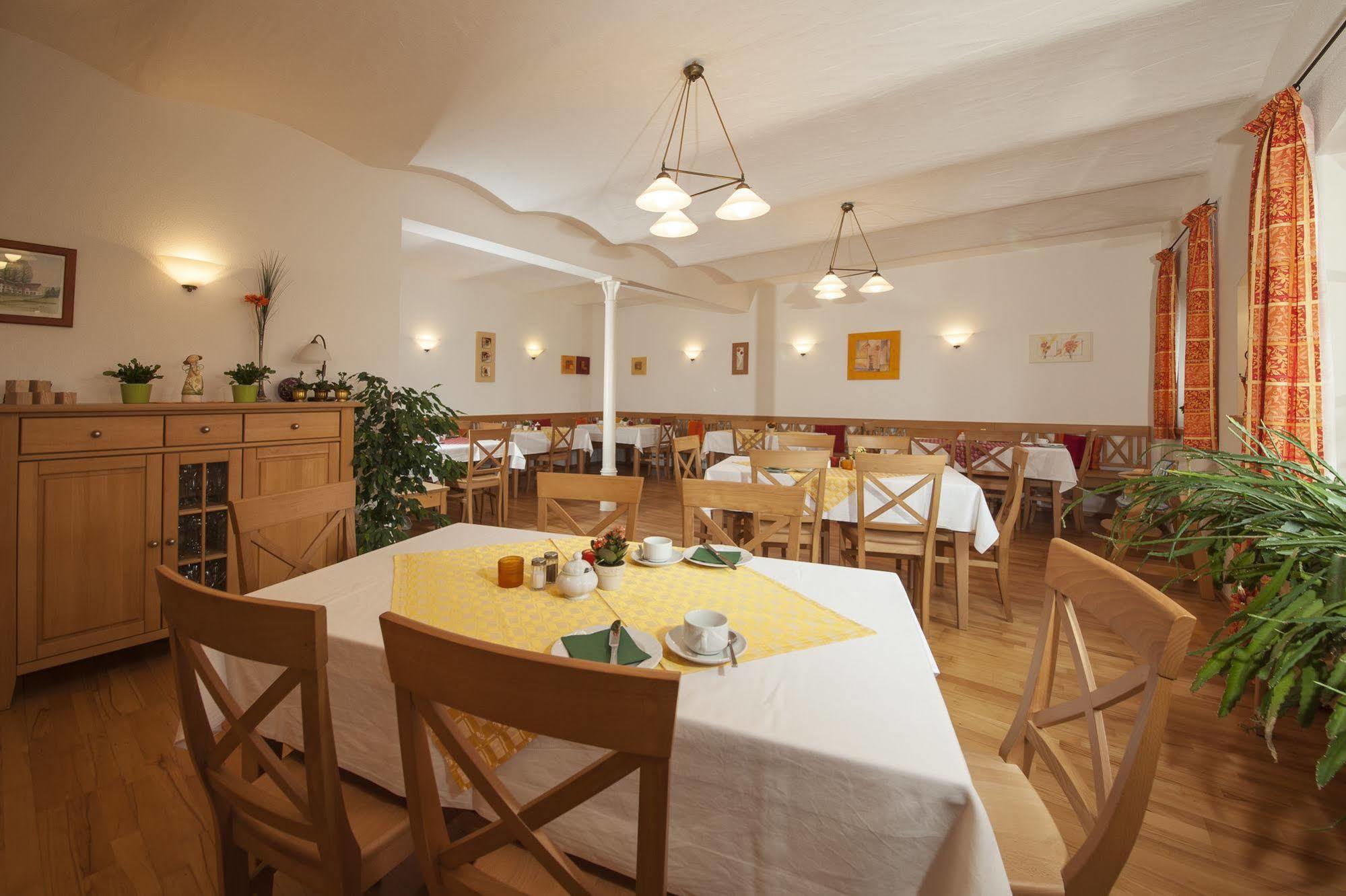 Pension Bernhardhof Otterfing Ngoại thất bức ảnh